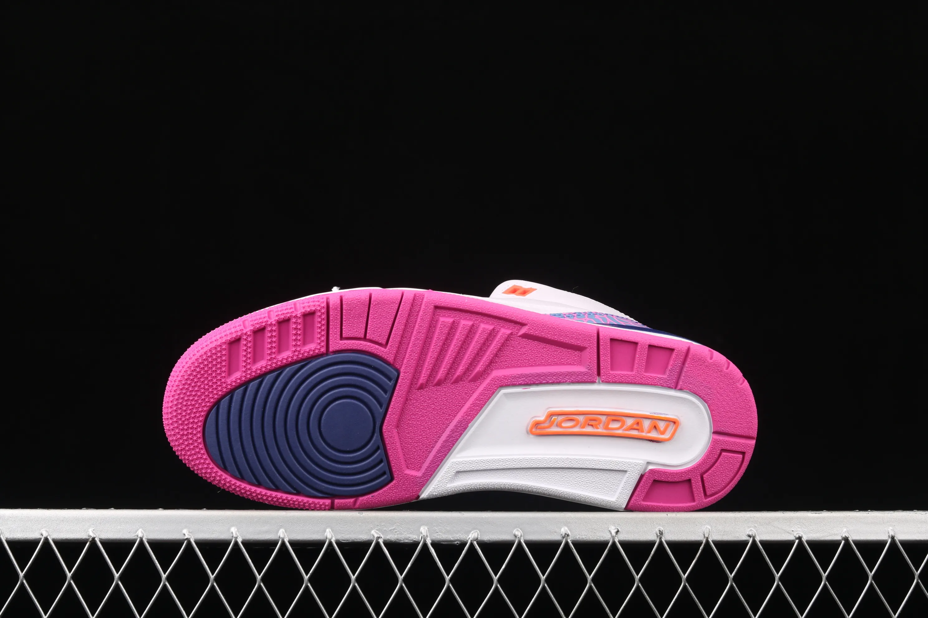 All categories Air Jordan Jordan series basketball shoes Air Jordan 3 Air Jordan Brand Air Jordan 3 GS AJ3 Joe 3 burst pink and purple first layer basketball shoes 441140-500